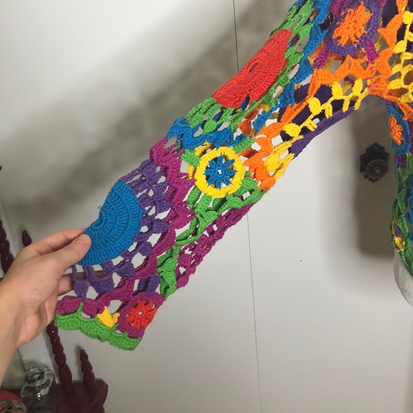 ✅SOLD Vintage rainbow crochet bohemian top - Picture 7 of 8